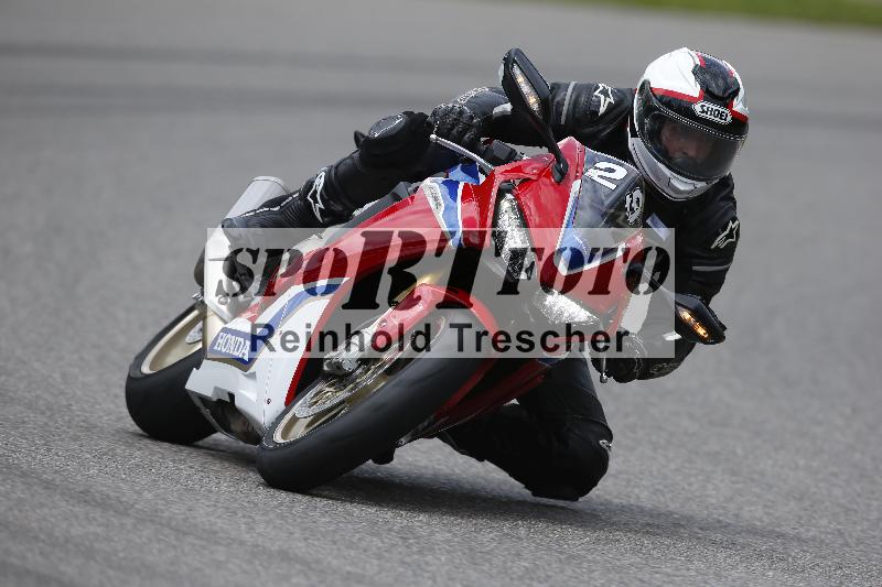 /Archiv-2024/29 12.06.2024 MOTO.CH Track Day ADR/Gruppe gelb/29